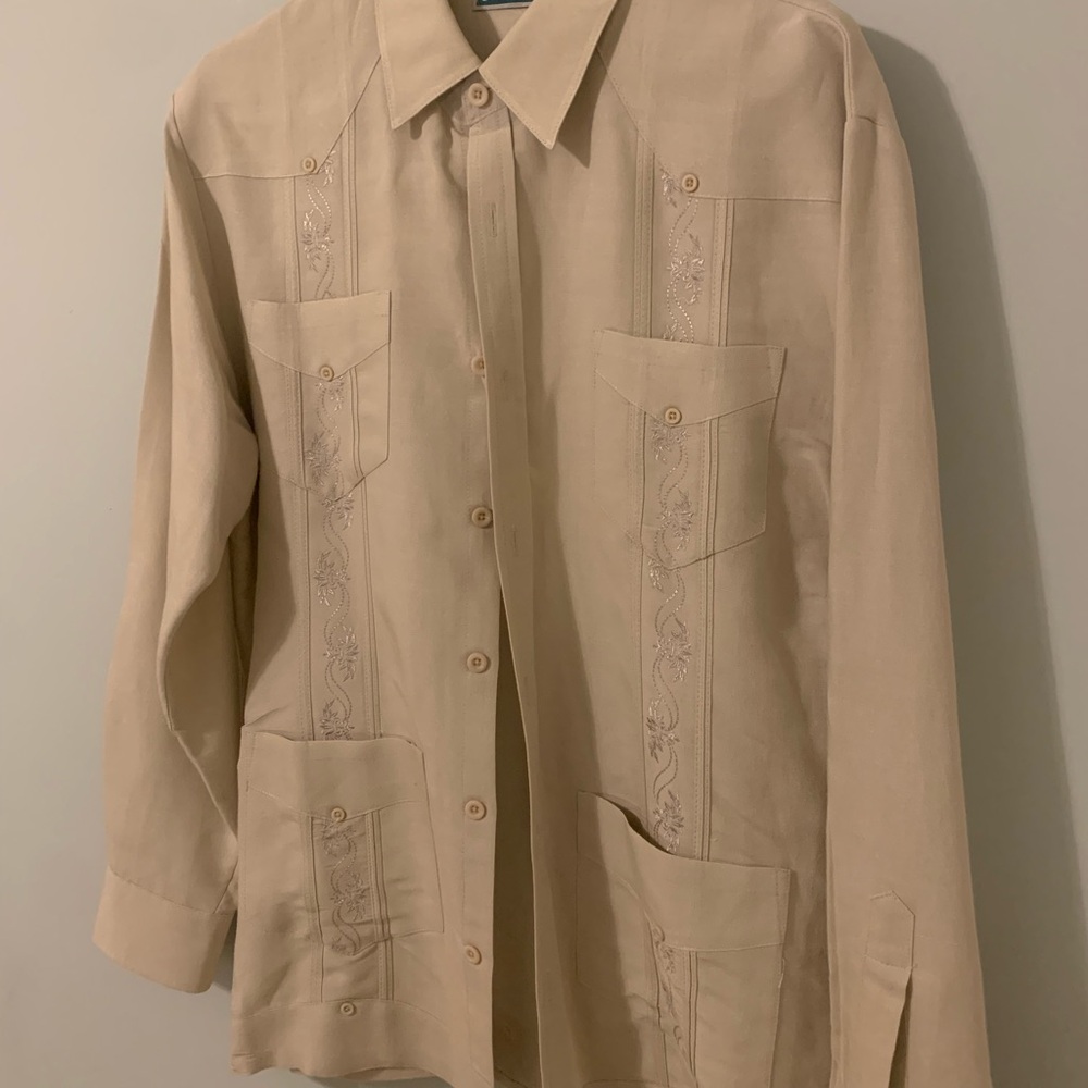 NWOT Beige Men’s Guayabera Shirt with Subtle Embroidery